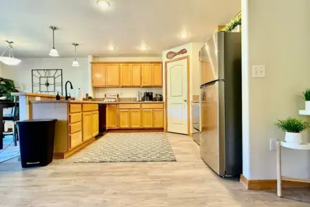 e4571d96 fb43 42a0 a59b aa190a2561e8