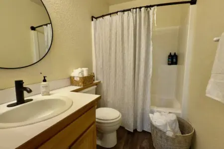 012d987d 8728 4348 837d b82f88403d2e