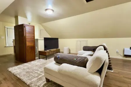 2a771eb1 0852 43a4 bb70 efb3d46a052e