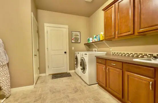 5efa4cdb 22e6 47d5 94cb 532a8fe143ce