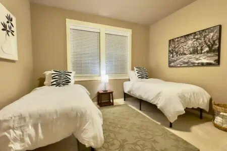 eee30774 98b9 43b3 80d9 781385325058